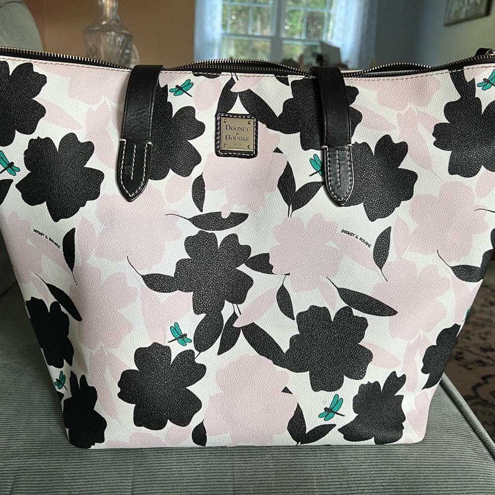 Dooney and Bourke Layla Pink Tote